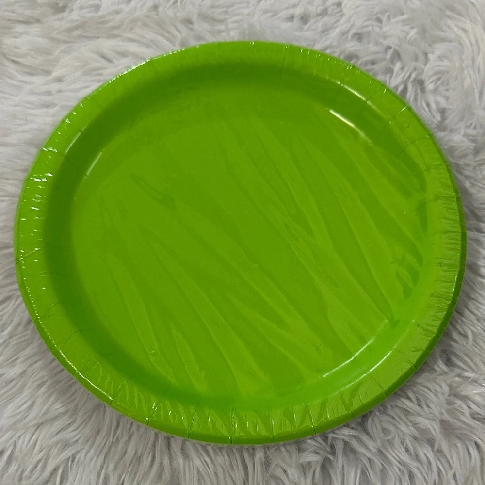 Vibrant Neon Green Large Party Plates 16 Count 8 5/8 inches